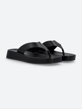 MIA Lexiie Slide Black Platform Thong Sandal